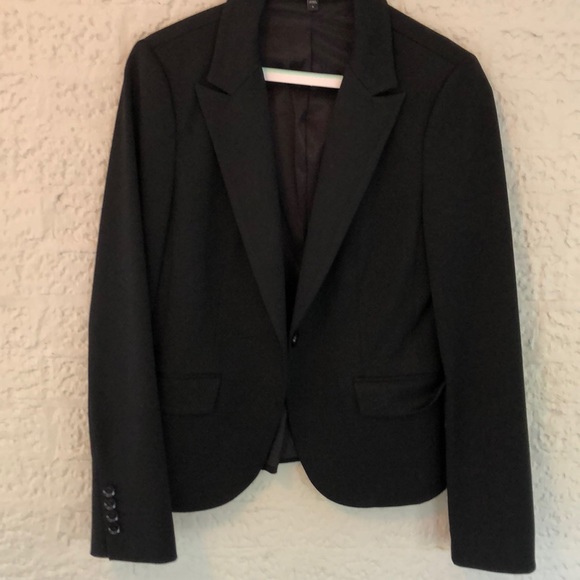 Black Suit Blazer - Picture 2 of 6